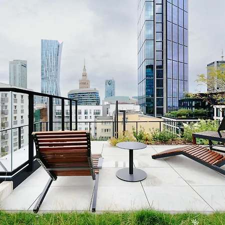 Kmn - Skyline Terrace, Tower & Station *